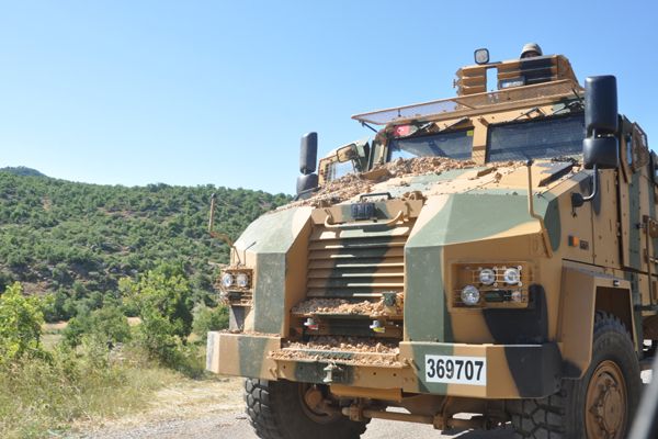 Tunceli’de askeri konvoya saldırı galerisi resim 2