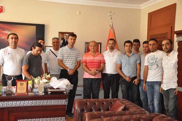 Dersimspor’dan Rektöre ziyaret galerisi resim 3