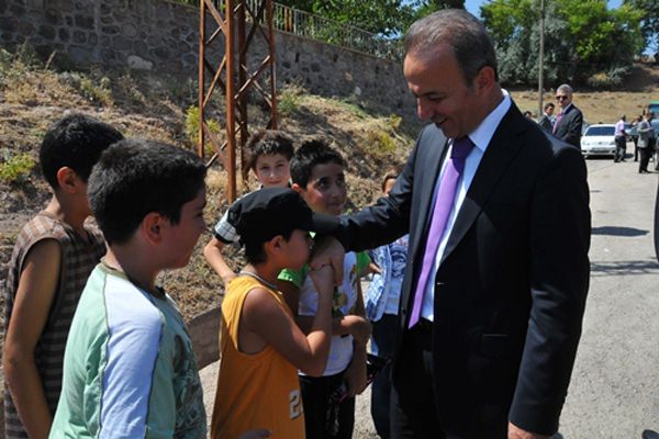 Vali Güner, bayramlaşarak görevine başladı galerisi resim 8