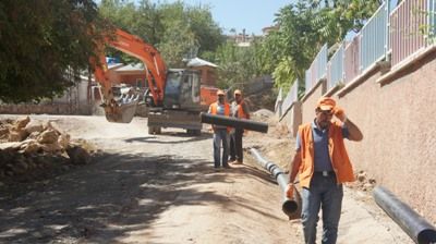 Yol ve kaldırım düzenleme çalışmaları sürüyor galerisi resim 1