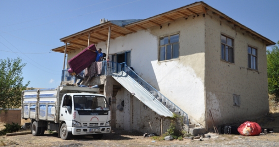 Yaşlı Çiftin Evleri Sular Altında Kalacak