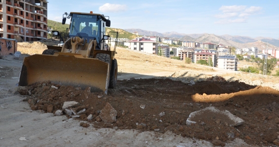 Atatürk Mahallesinde Yol Çalışması