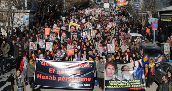 Tunceli'de Sakine Cansız İçin Yürüyüş Yapıldı