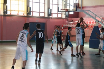 Gençler Basketbol Müsabakaları Başladı