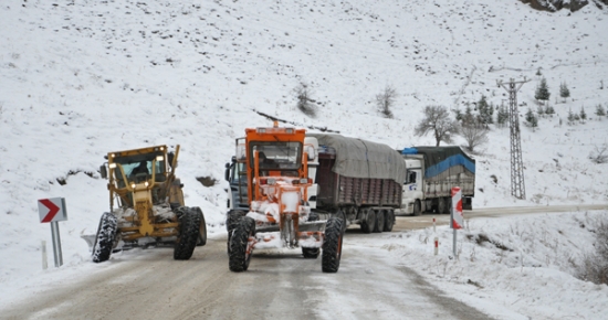 Tunceli'de 102 köy yolu kapalı