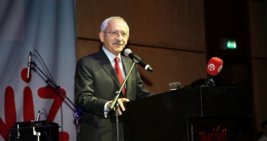 Kılıçdaroğlu,Tunceli Eğitim Gönüllüleri Derneği’nin düzenlediği geceye katıldı