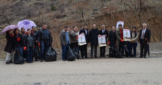 Pülümür’de “Temiz Bir Çevre İçin El Ele” Projesi