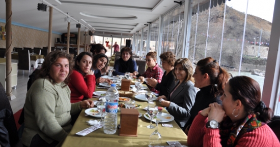 Belediye Başkanı Şahin, Kadın Eş Başkan Adaylarıyla Buluştu