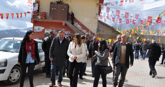 Belediye Başkanı Şahin, Nazımiye’de seçim çalışması yaptı