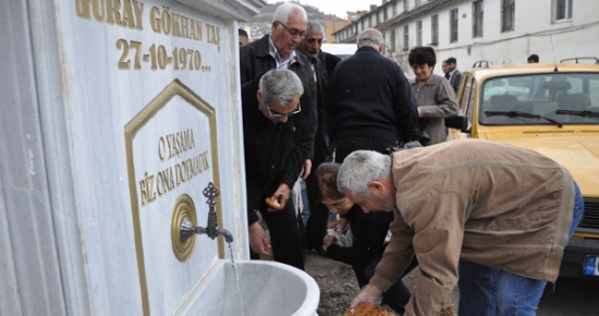 Güray’ın anısına çeşme yaptırıldı