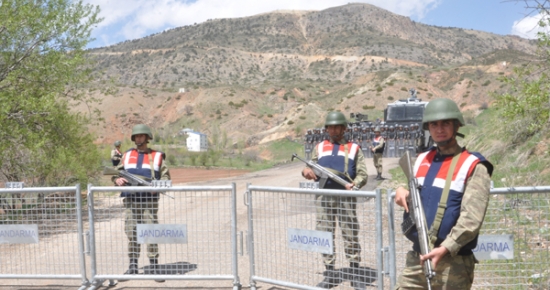 Kalekol inşaatında gerginlik: 1'i ağır, 2 yaralı