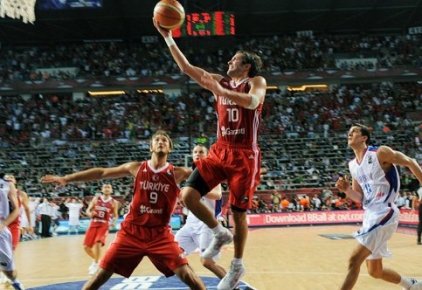 Basketbol Türkiye Yarı Final Müsabakaları Tunceli'de