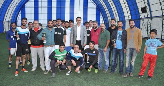 Ovacık’ta futbol turnuvası