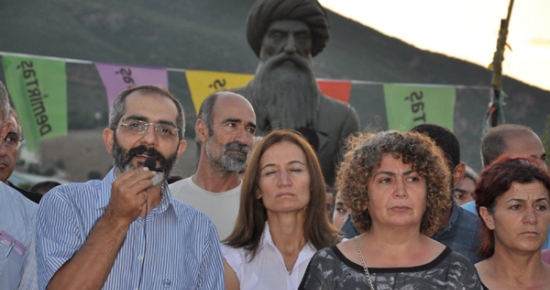 Dersim’de  Şengal Saldırısı Yürüyüşle Protesto Edildi