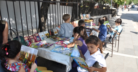 Tunceli'de Kitap Okuma Etkinliği