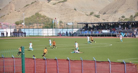 Dersimspor 2-0 kazandı