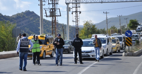 Tunceli'de 'mezarlık' gerginliği: Kente giriş- çıkış yasaklandı