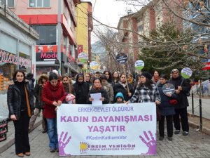 Kadınlar, şiddet ve cinayetleri protesto etti