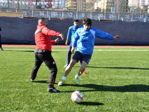 Dersimspor, Elazığ Yolspor hazırlıklarını sürdürüyor