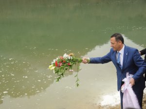 CHP'liler Erzakları Ulaştıramayınca Baraj Göletine Döktü