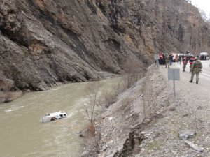 Bariyersiz Yollar Kazalara davetiye çıkarıyor