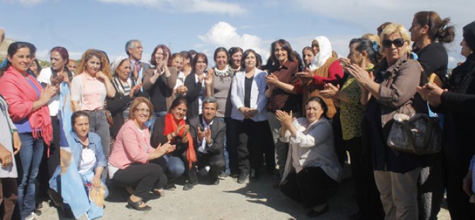 Selvi Kılıçdaroğlu  seçim çalışmalarına destek için Dersim'deydi