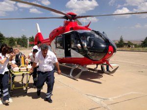 Kalp krizi geçiren kişi, ambulans helikopterle Elazığ'a sevk edildi