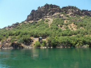 Açlık grevindeki aile fertlerinde sağlık sorunları baş gösterdi