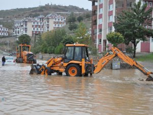 Dersim’de sağanak yağış