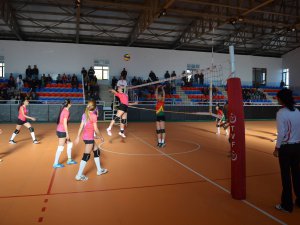 Voleybol Takımı 2.Lig Yolunda