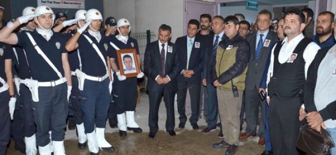 Halı sahada kalp krizi geçiren polis memuru yaşamını yitirdi