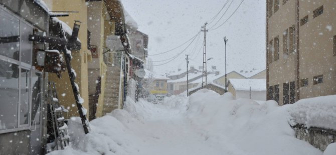 Ovacık’ta kar yağışı