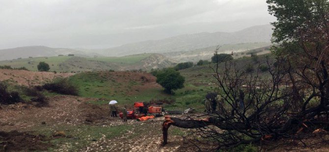 Çemişgezek'te Traktör Devrildi: 1 Ölü, 1 Yaralı