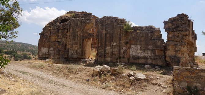 Tarihi kilise bakımsızlığa terk edildi