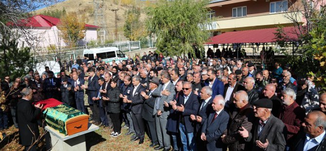 Belediye Başkanı Kılıç'ın annesi toprağa verildi