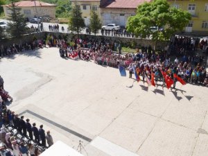 Çemişgezek'te halaylı, horonlu kutlama