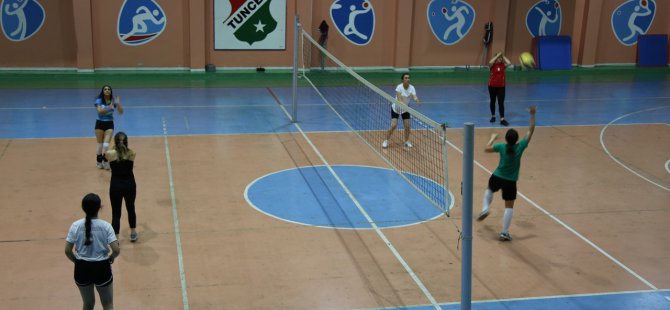 Kadın voleybol takımı destek bekliyor