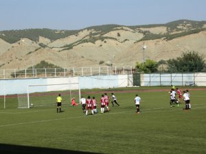 62 Pertekspor, Karlıova Yıldırımspor'u 4-1 yendi