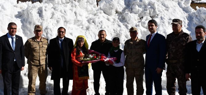 Vali Sonel, Nazımiye ilçesini ziyaret etti