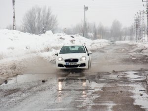 Ovacık’ta kar yağışı etkili oldu