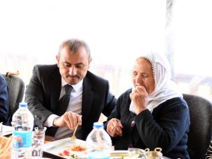 Vali Sonel, şehit ve gazi ailelerini ağırladı