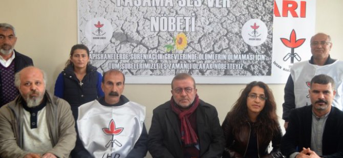 İHD Dersim Şubesi’nden ‘Yaşama ses ver’ nöbeti