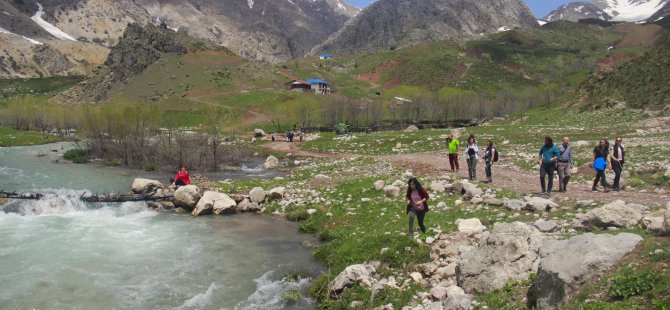 Doğa tutkunları Mercan Vadisi'ne akın etti