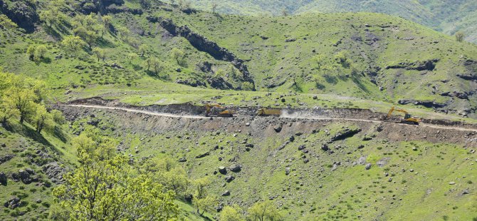 İş adamından ziyaret yerine yol