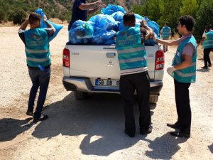 Hükümlüler Munzur Vadisini temizledi