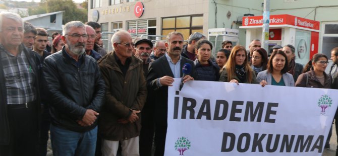 Akpazar Belediyesine kayyum atanması protesto edildi