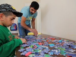 Çocukları otozimli olan aile, duyarlılık bekliyor