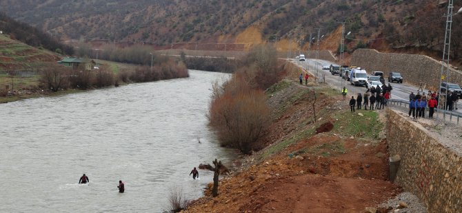 Munzur Çayı'nda kaybolan uzman çavuşu arama çalışmaları sürüyor