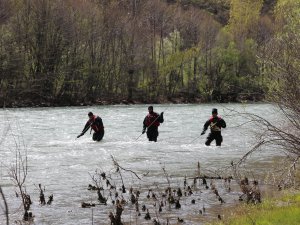 Uzman Çavuş Güneş'in bulunması için Munzur karış karış aranıyor