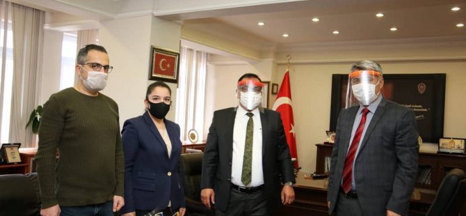 Korona virüsüne karşı yüz koruyucu maske